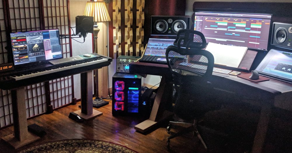 Studio.thumb.jpg.75b385dc237d2cdd128139a9b524c169.jpg